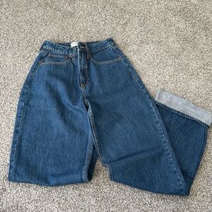 Abercrombie & Fitch loose high rise jeans 24